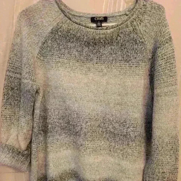 Chaps Sweaters - EUC Chaps women's blue and white cable knit sweater